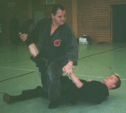 Ldez98_2.jpg (26102 Byte)